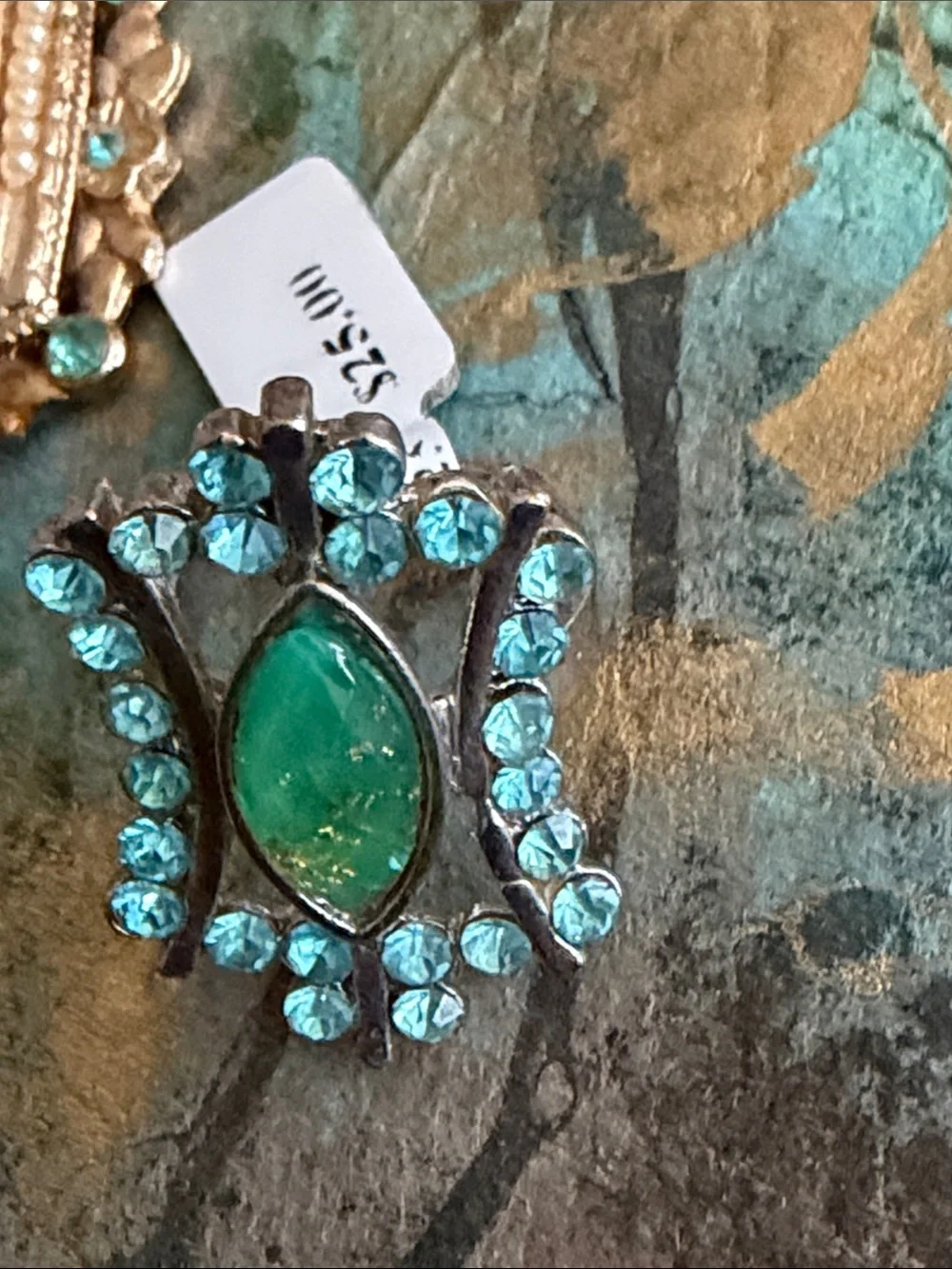 Ring adjustable blue crystal fantasy marquis green faceted center silver tone